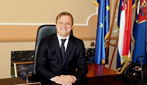 Novogodišnja čestitka gradonačelnika Branka Dukića