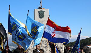 Polaganje vijenaca na spomen obilježje HRM i 2. gardijske brigade u Novigradu
