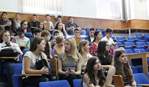 Mađarski učenici posjetili gradsku upravu