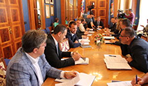 Novi EU projekti, stabilan proračun, ulaganje u škole...