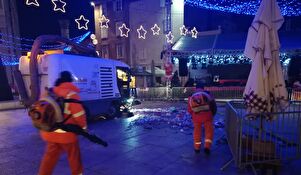 Djelatnici Čistoće očistili gradske ulice nakon novogodišnjeg slavlja