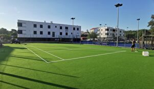 Postavljena je nova podloga na teniskom terenu ŠRC Zgon u Diklu