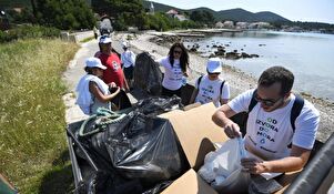 Grad Zadar u okviru ekološkog projekta ''Od izvora do mora'' organizirao akciju sakupljanja otpada na otoku Istu