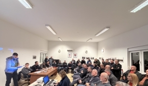 Održana javna tribina na Plovaniji 