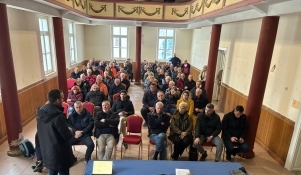 Zbor mještana na Velom Ižu, gradonačelnik Erlić sa suradnicima u posjetu otoku 