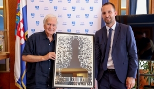 Akademik Nikola Bašić na prijemu kod gradonačelnika Erlića
