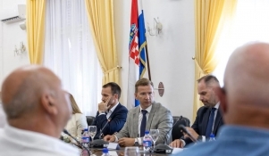 Župan Bilaver i gradonačelnik Erlić održali sastanak s braniteljskim udrugama o uspostavi spomen-sobe Domovinskog rata