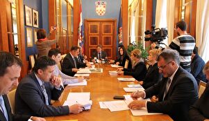 Rekonstrukcija gradskih prometnica, uređenje zone Ravnice, produženi boravak....