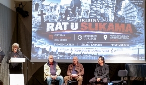 Rat u slikama: Održana tribina o ratnim reporterima, fotografima i snimateljima