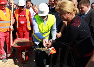Predsjednica RH položila kamen temeljac za izgradnju zgrade putničkog terminala u Gaženici