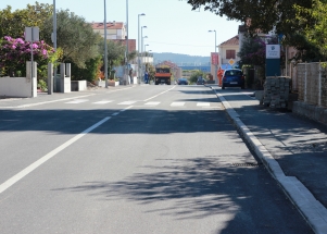 Obilazak Ulice Borka Šarlije kese i luke u Petrčanima