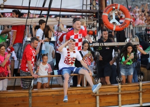 Spektakularan zadarski doček zadarskih Vatrenih 
