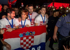 Spektakularan zadarski doček zadarskih Vatrenih 2.dio