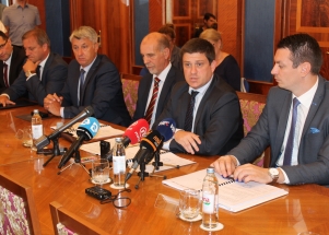 Potpisivanje Ugovora o dodjeli  bespovratnih sredstava za nabavku novih autobusa Liburnije