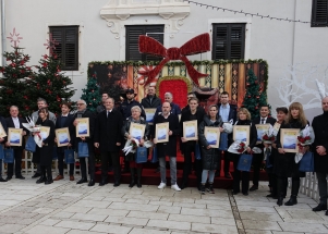 Nagrađeni u akciji Gradonačelnika  Grada Zadra „Nasmiješeno sunce“ za turističku 2021.godinu