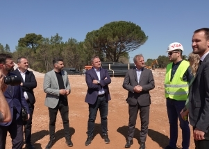 Zona Crno i inkubator