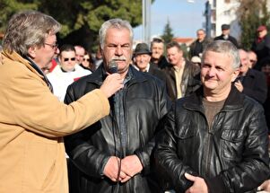 Šjora Tina i belafuška špina - otvaranje trga