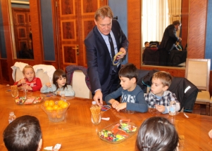 Djeca u posjeti gradonačelniku