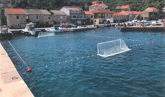 Grad Zadar nabavio novo igralište za vaterpolo na Malom Ižu