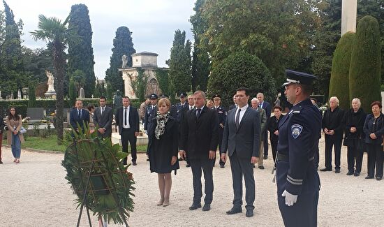 Položeni vijenci za Sve svete