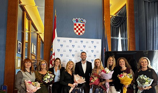 Nagrađene učiteljice kod gradonačelnika Erlića