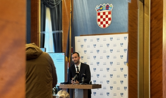 Gradonačelnik Erlić o rastu plaća djelatnicima Gradske uprave 