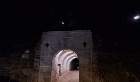 Zasvijetlio prolaz u utvrdu Forte