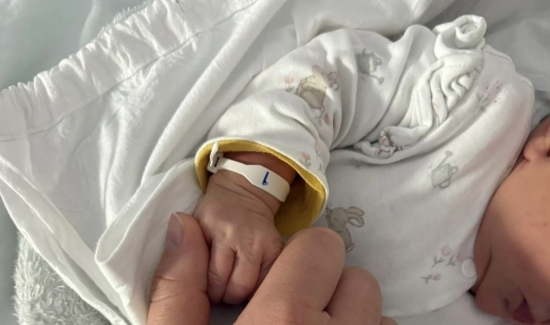 Uručeni pokloni rodiljama i bebama u zadarskom rodilištu 