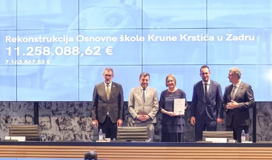 Gradonačelnik Erlić potpisao ugovor vrijedan 7.163.867,53 eura za rekonstrukciju i opremanje OŠ Krune Krstića