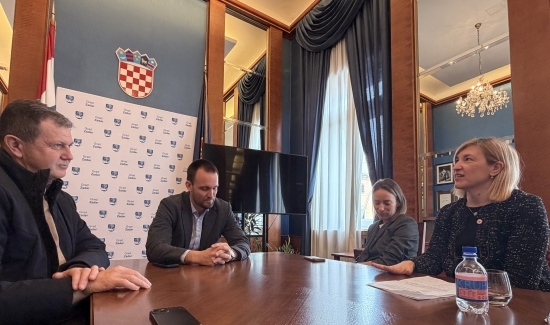 Predstavnici Gradskog društva Crvenog križa kod gradonačelnika Erlića 