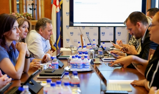 Održan Kolegij gradonačelnika: rebalans proračuna, dodjela stana neonatologinji i potpore ljetnim manifestacijama