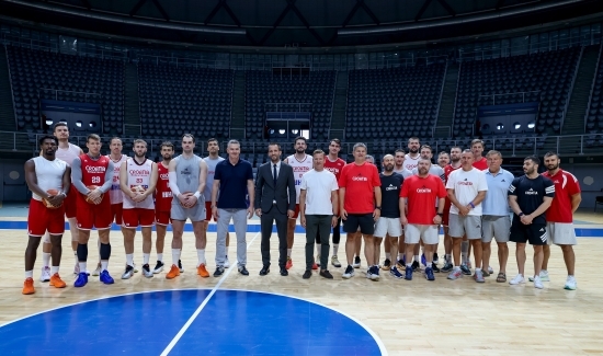 Košarkaška reprezentacija na Višnjiku: Uoči susreta s Latvijom posjetili ih gradonačelnik Erlić i župan Bilaver 
