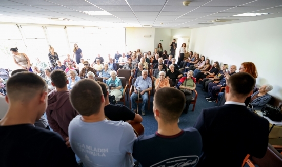 More iskustva i val mladost: Započeo projekt koji spaja srednjoškolce i osobe treće životne dobi 