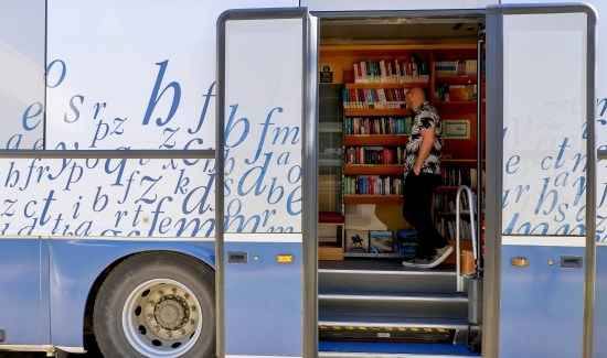 Bibliobus zadarske Gradske  knjižnice slavi 20 godina postojanja