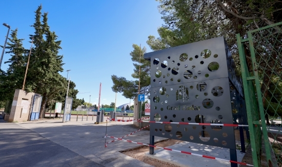 Započelo postavljanje nadstrešnica za bicikle 