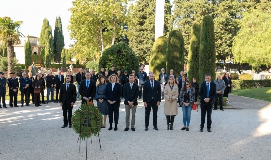 Na gradskom groblju u Zadru uoči Svih svetih i Dušnog dana položeni vijenci i zapaljene svijeće