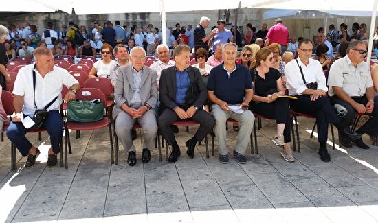 Gradonačelnik Kalmeta pozdravio predstavnike nacionalnih manjina na tradicionalnom okupljanju u Zadru