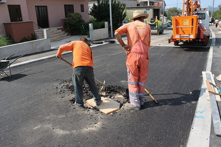 Gradonačelnik i pročelnici u redovnom radnom obilasku grada