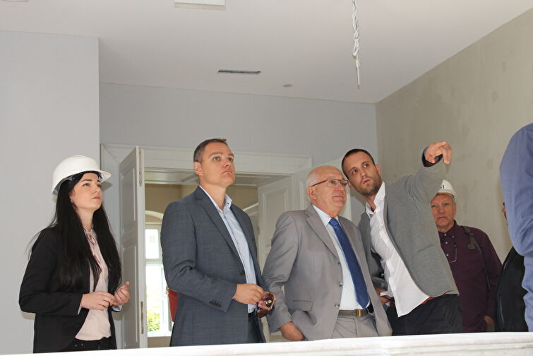Gradonačelnik Božidar Kalmeta obišao gradilište Kneževe palače