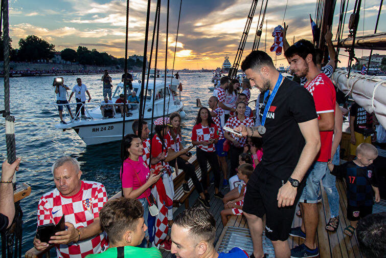 Spektakularan zadarski doček zadarskih Vatrenih 2.dio