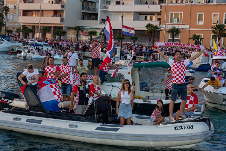 Spektakularan zadarski doček zadarskih Vatrenih 2.dio