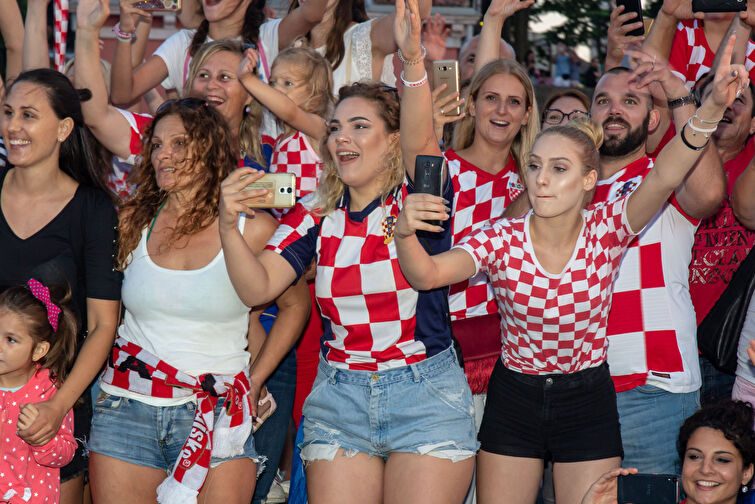 Spektakularan zadarski doček zadarskih Vatrenih 2.dio