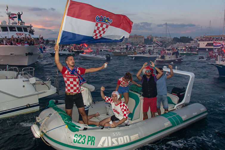 Spektakularan zadarski doček zadarskih Vatrenih 2.dio