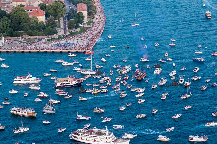 Doček zadarskih Vatrenih - pogled iz zraka