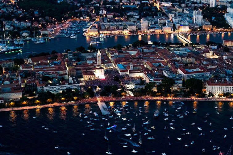 Doček zadarskih Vatrenih - pogled iz zraka