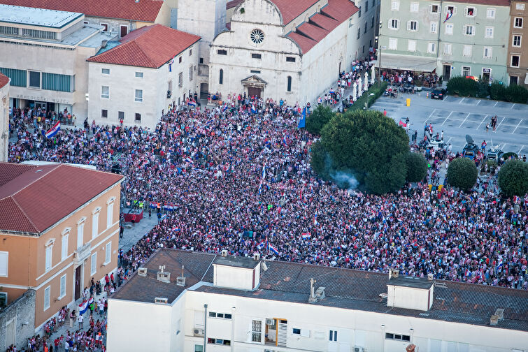 Doček zadarskih Vatrenih - pogled iz zraka