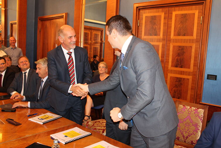 Potpisivanje Ugovora o dodjeli  bespovratnih sredstava za nabavku novih autobusa Liburnije