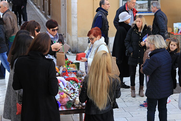 Humanitarne akcije na Narodnom trgu