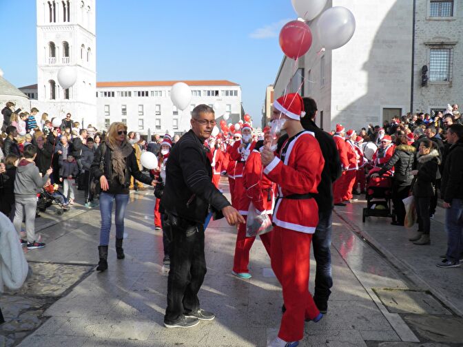 Utrka Djedova Božićnjaka