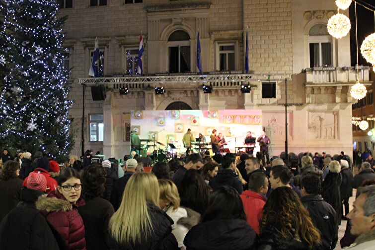 Doček Nove 2016. godine